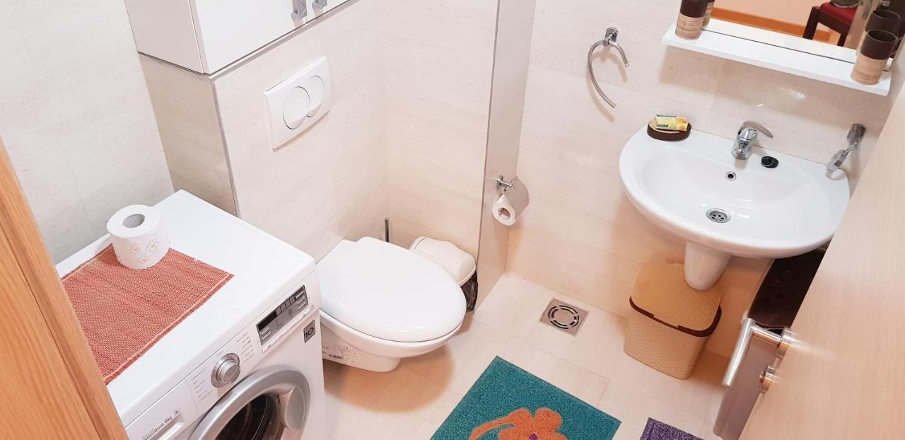 Pjerotic Apartment บุดวา ภายนอก รูปภาพ